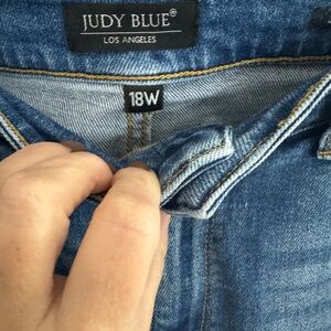 Judy Blue Women's Blue Jeans-18W Slim Fit